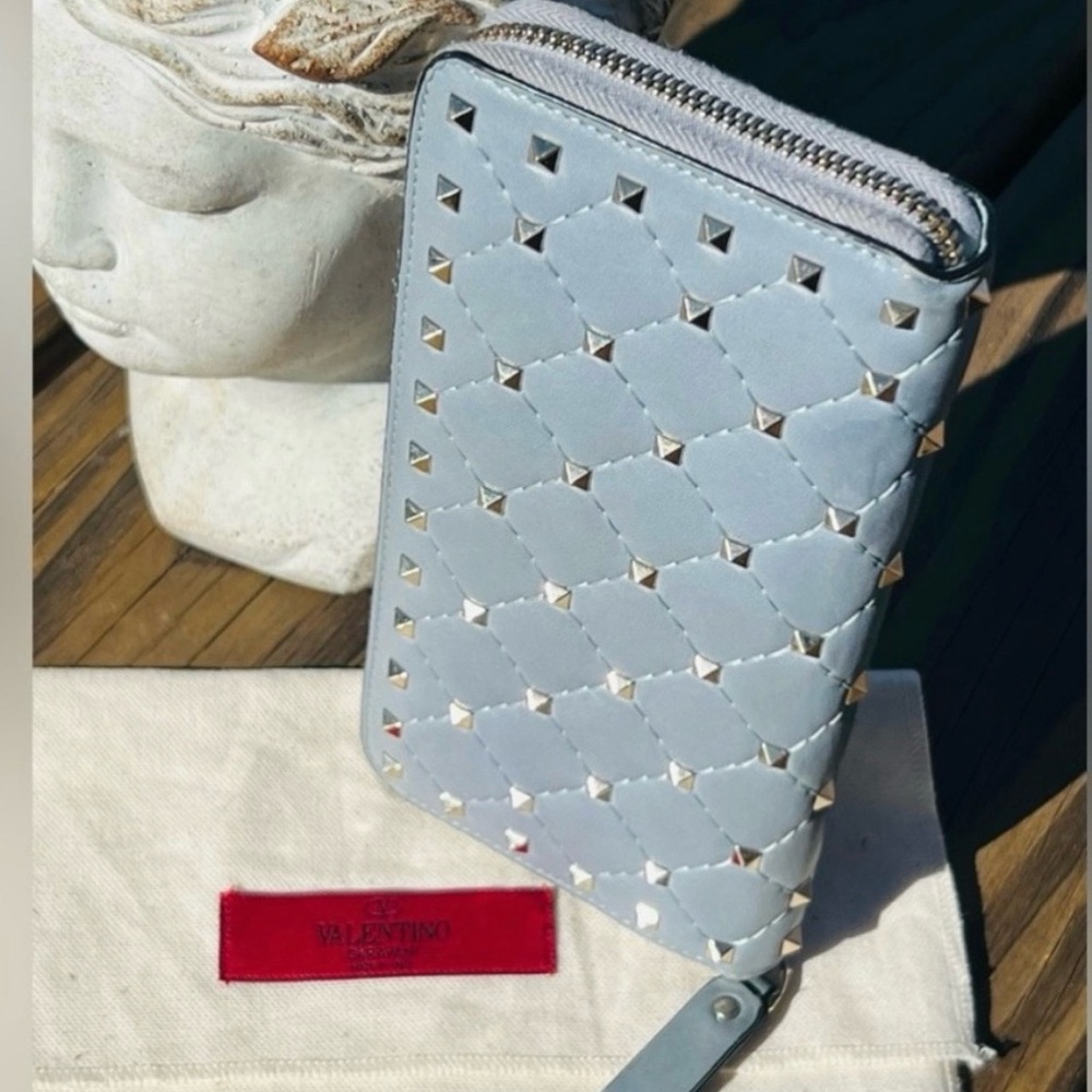 Valentino Garavani Blue Leather Rockstud Continental Zip Wallet